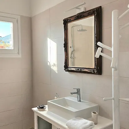 Plectranthus Apartment Parikia (Paros)